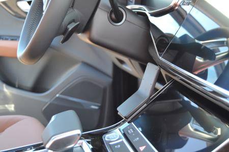 ProClip Audi Q7 2020-2023 Kačenje na konzolu slika 4