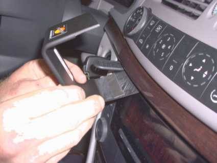 ProClip MB E-Class 2002-2009 Centralno kačenje slika 3