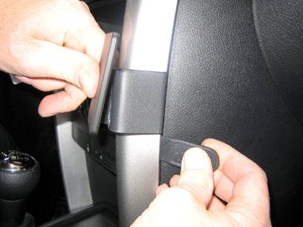 ProClip Peugeot 207 2006-2014 Ugaono kačenje slika 4