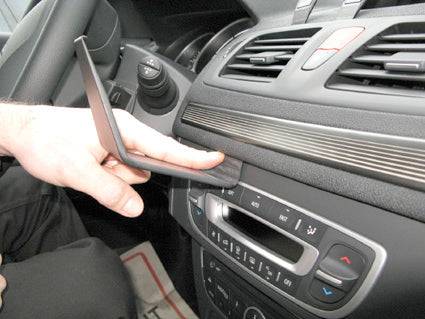 ProClip Renault Fluence 2010-2015 Centralno kačenje slika 2