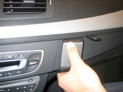 ProClip Renault Fluence 2010-2015 Ugaono kačenje slika 4