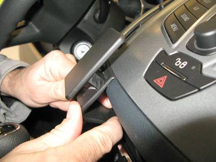 ProClip Ford Kuga 2013-2016 Centralno kačenje slika 3