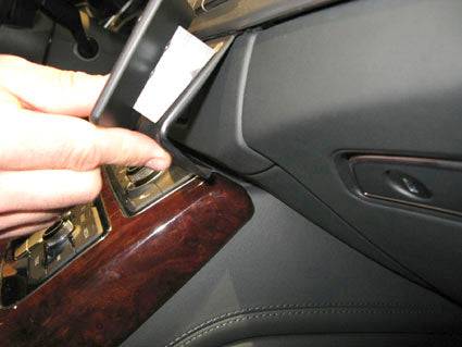 ProClip Audi A8 2011-2017 Ugaono kačenje slika 3