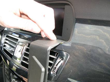 ProClip Mercedes Benz CLS-Class 2011-2018 Ugaono kačenje slika 4