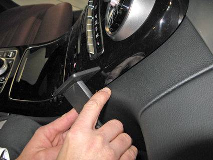 ProClip Mercedes C-class 2014-2021 Ugaono kačenje slika 3