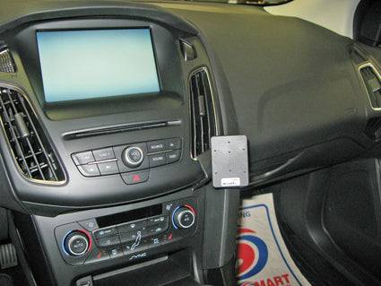 ProClip Ford Focus 2015-2018 Ugaono kačenje slika 5