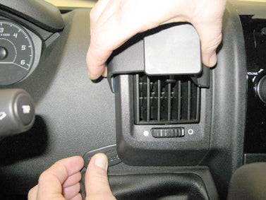 ProClip Opel Movano 2023- Centralno kačenje slika 3