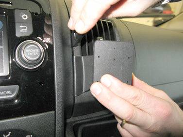 ProClip Opel Movano 2023- Ugaono kačenje slika 4