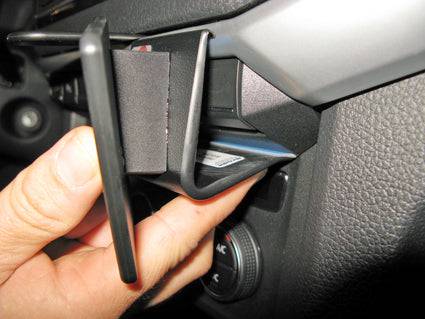 ProClip VW Amarok 2017-2021 Ugaono kačenje slika 3