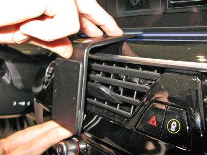 ProClip za BMW serija 5 G30, G31, 2018-2023 slika 3