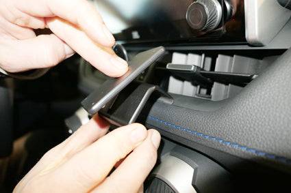 ProClip Suzuki Across 2021-2023 Ugaono kačenje slika 3